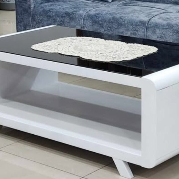 طاولة صالون