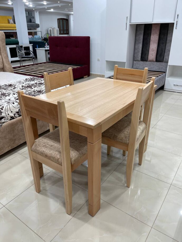 طاولة مطبخ 4 كراسي